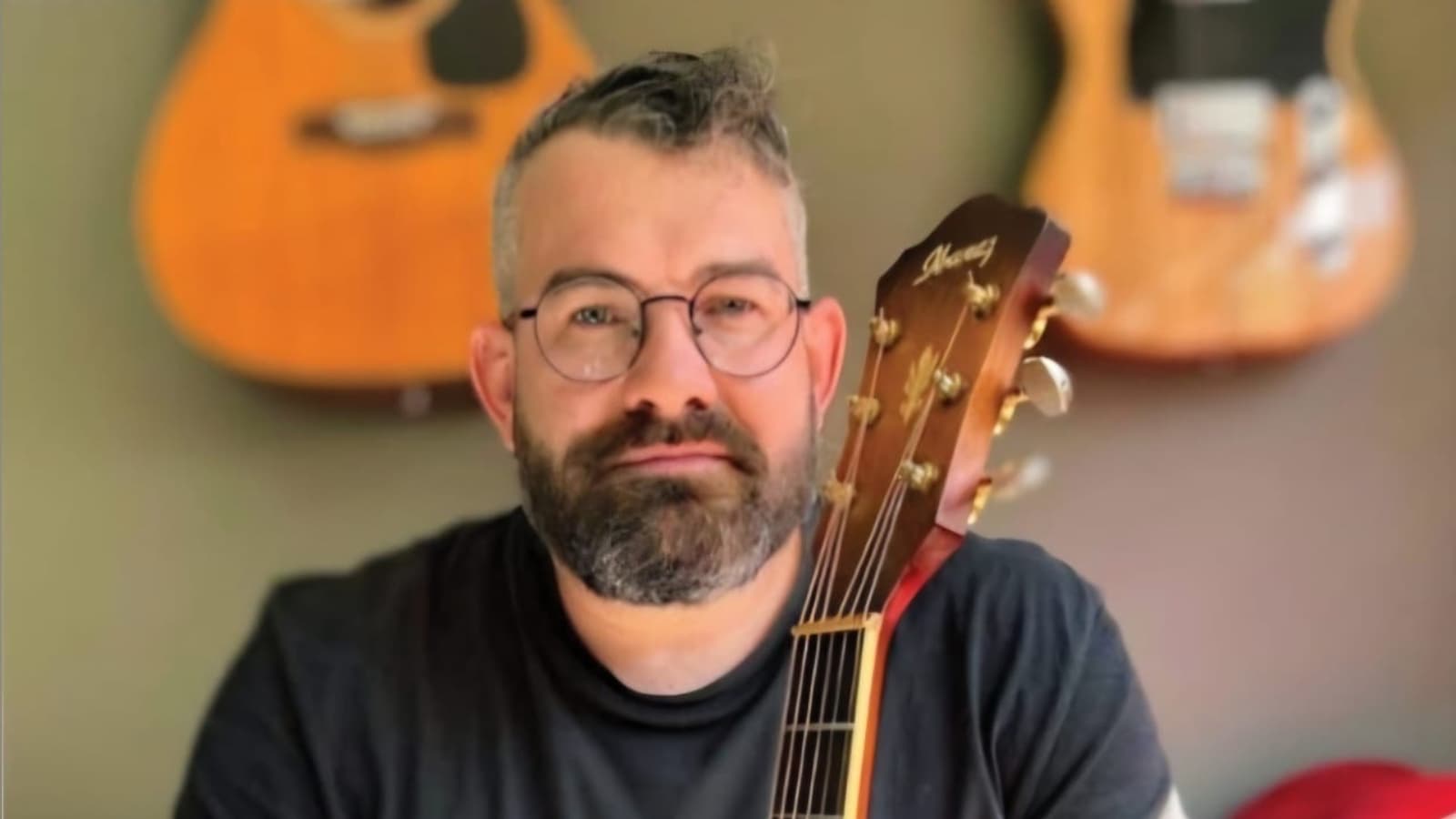 Rhett Baker live loop artist profile photo