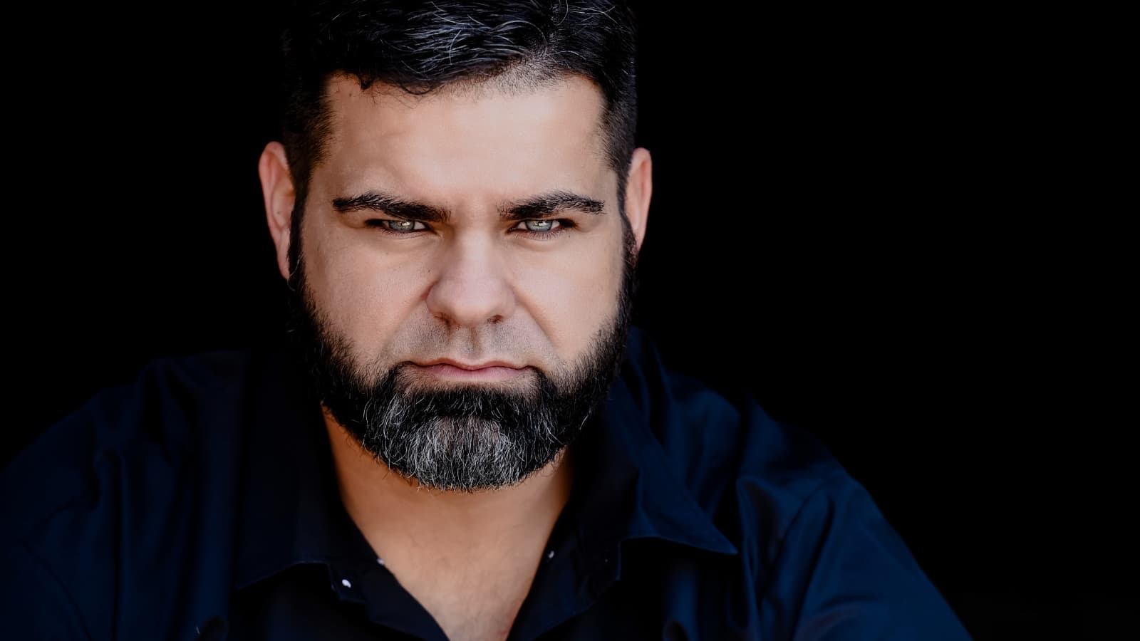 Live performance by Anton Botha profile photo